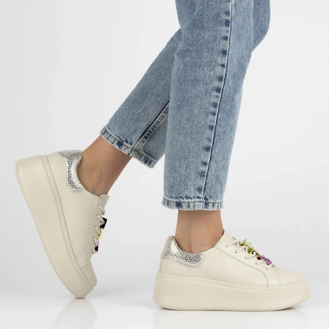 Béžové kožené sneakersy Filippo DP6793/25 BE