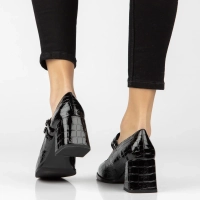 Černé kožené polobotky na podpatku Filippo DP8161/26 BK