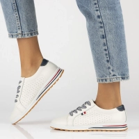 Bílé kožené polobotky Filippo DP3509/24 WH