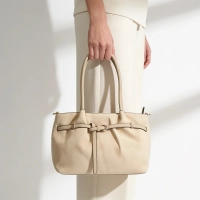Světle béžová kabelka Modul