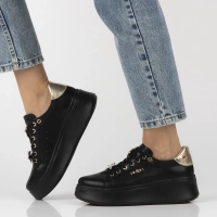 Černé kožené sneakersy Filippo DP6790/25 BK