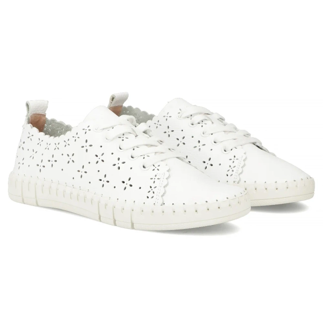 Bílé kožené polobotky Filippo DP7631/26 WH