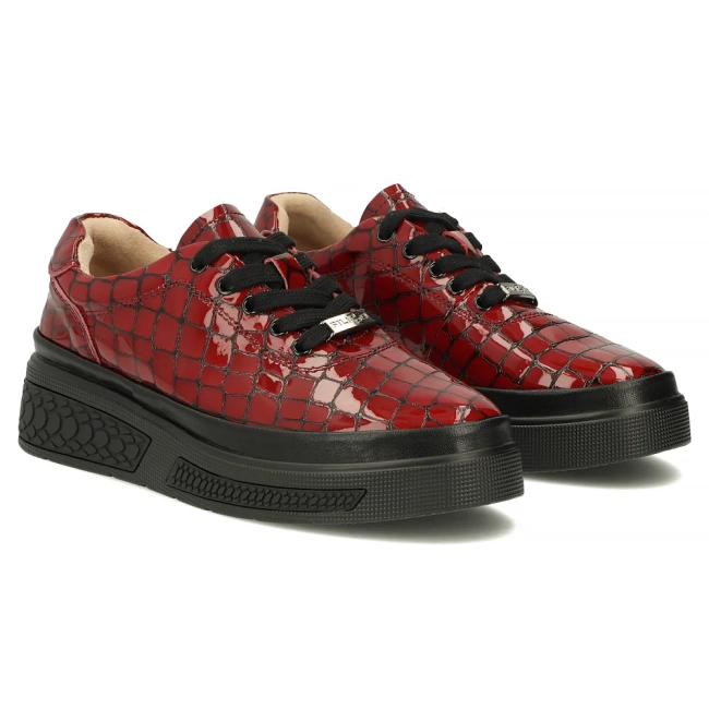 Červené kožené polobotky na klínku Filippo DP8326/26 RD