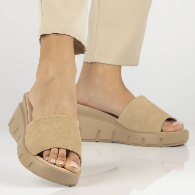 Béžové kožené pantofle Filippo DK4454/23 BE