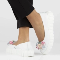 Bílé kožené polobotky Filippo DP4682/24 WH