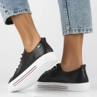 Černé kožené polobotky Filippo DP6029/24 BK