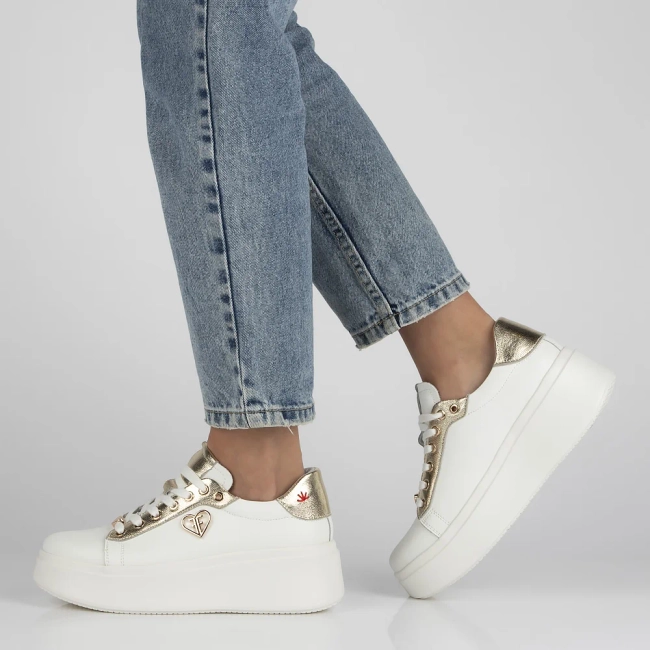 Bilo-zlaté kožené sneakersy Filippo DP6792/25 WH GO