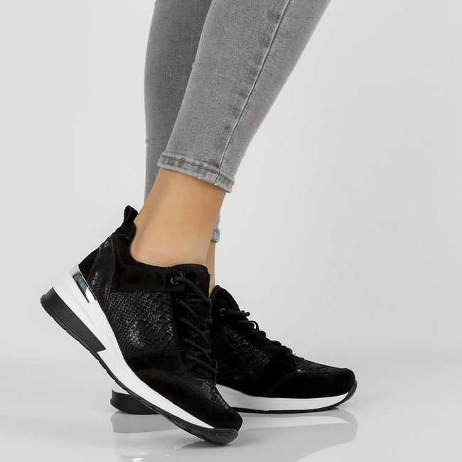 Černé kožené sneakersy Filippo DP1505/21 BK