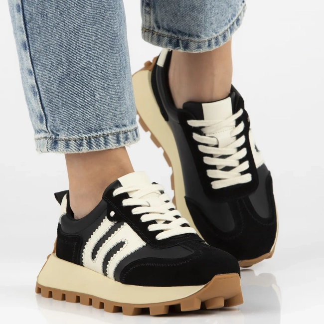Černé kožené sneakersy Filippo DP6743/25 BK
